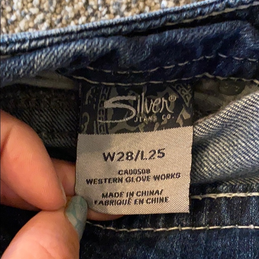 Cropped Silver Jeans - Picture 3 of 4